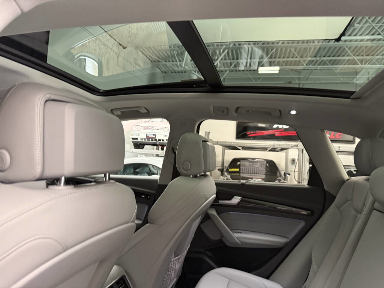 Used 2019 Audi Q5 2.0T Premium Plus w/ Premium Plus Package AWD/4WD image 23