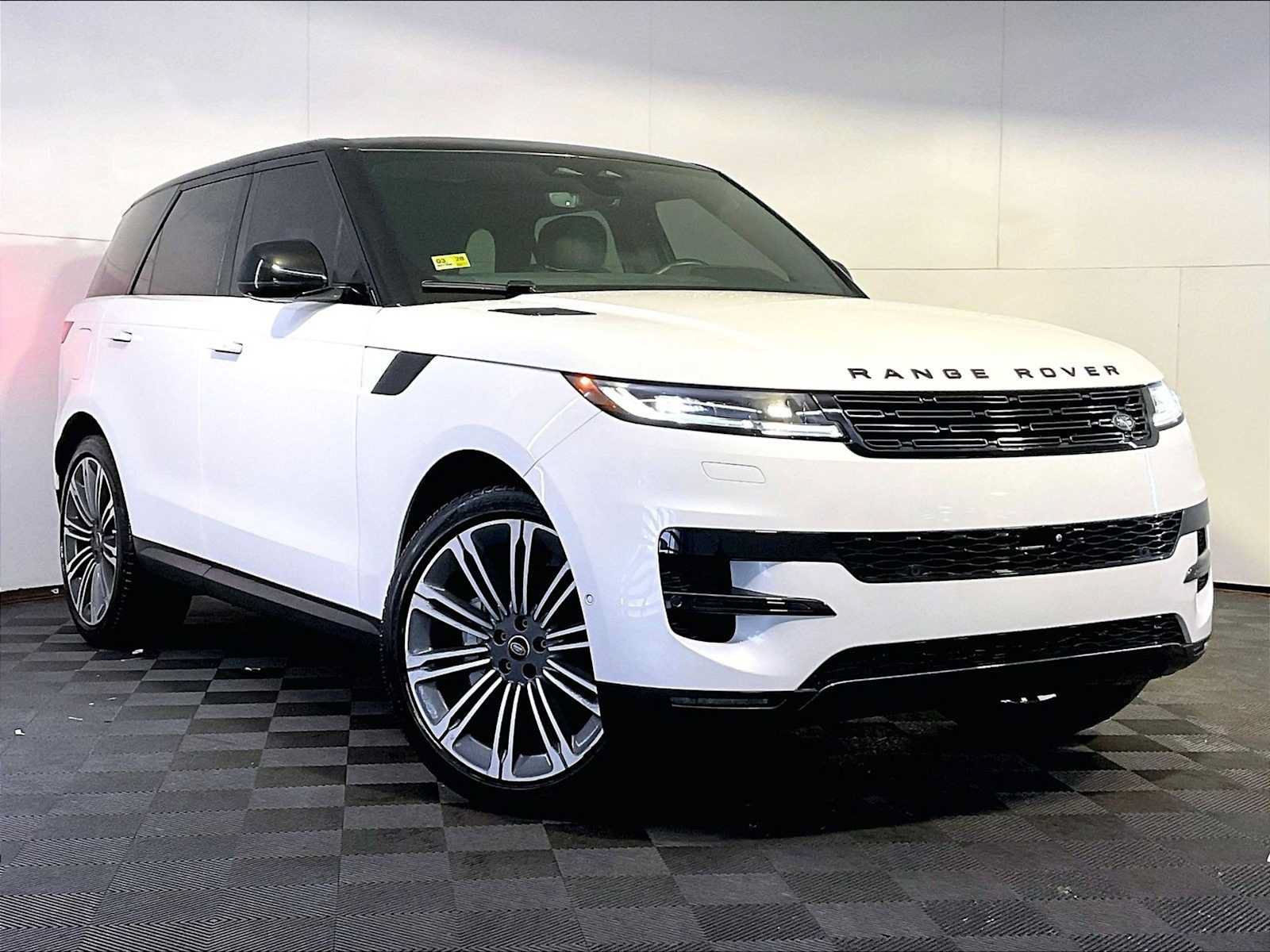Used 2024 Land Rover Range Rover Sport SE AWD/4WD image 9