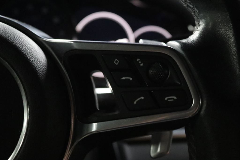 Used 2017 Porsche Panamera 4S image 13