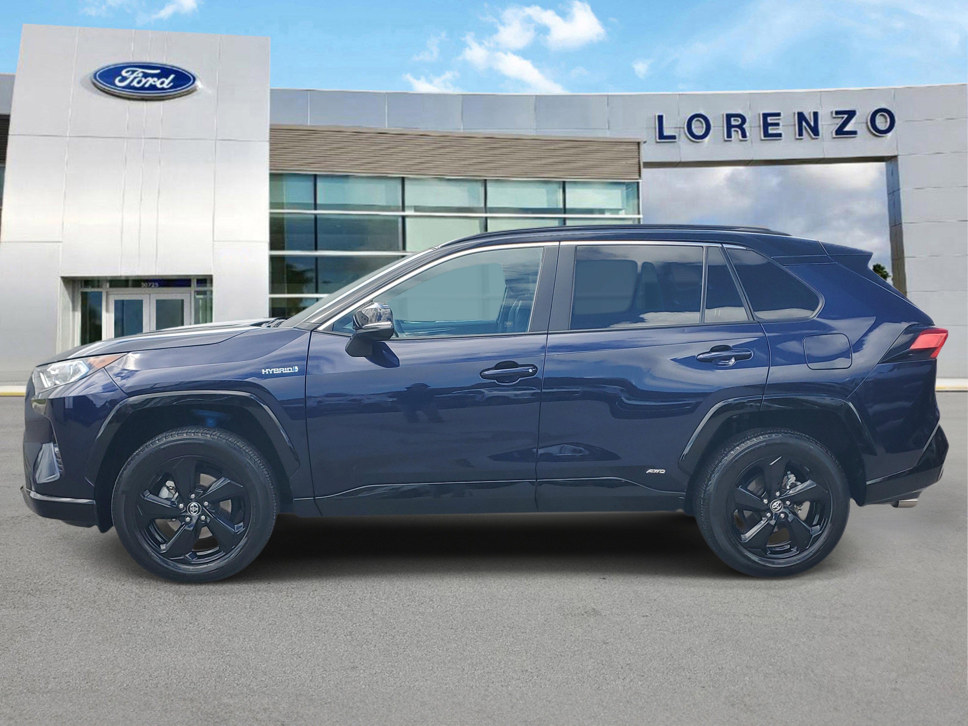 Used 2020 Toyota RAV4 XSE w/ XSE Grade Weather Package AWD/4WD image 8