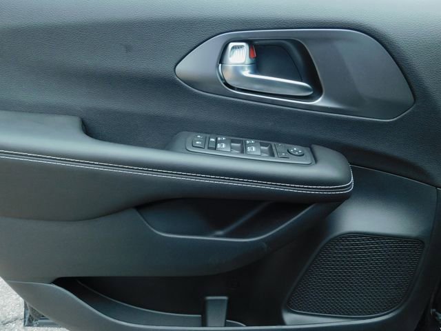 New 2026 Chrysler Voyager LX FWD image 11