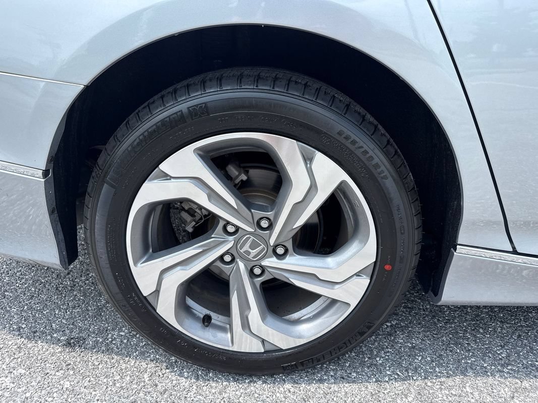 Used 2020 Honda Accord EX image 33