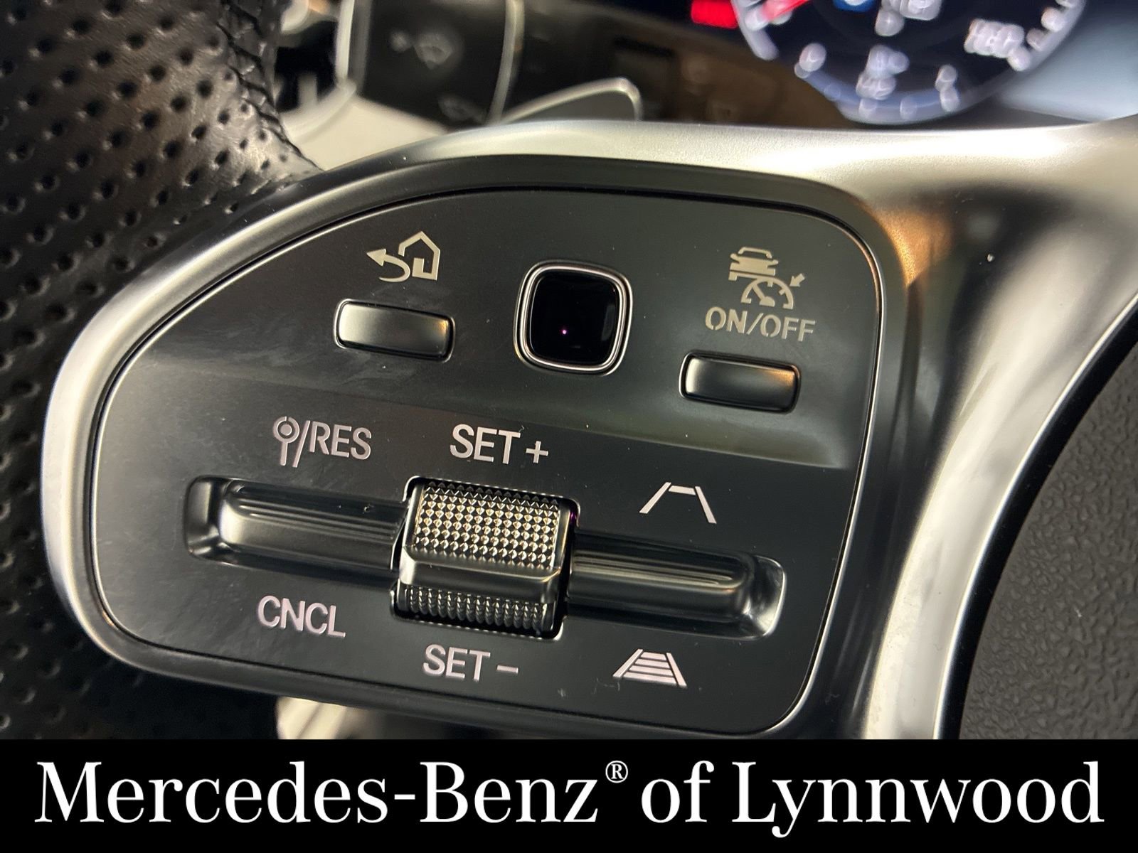 Used 2023 Mercedes-Benz G 550 image 11