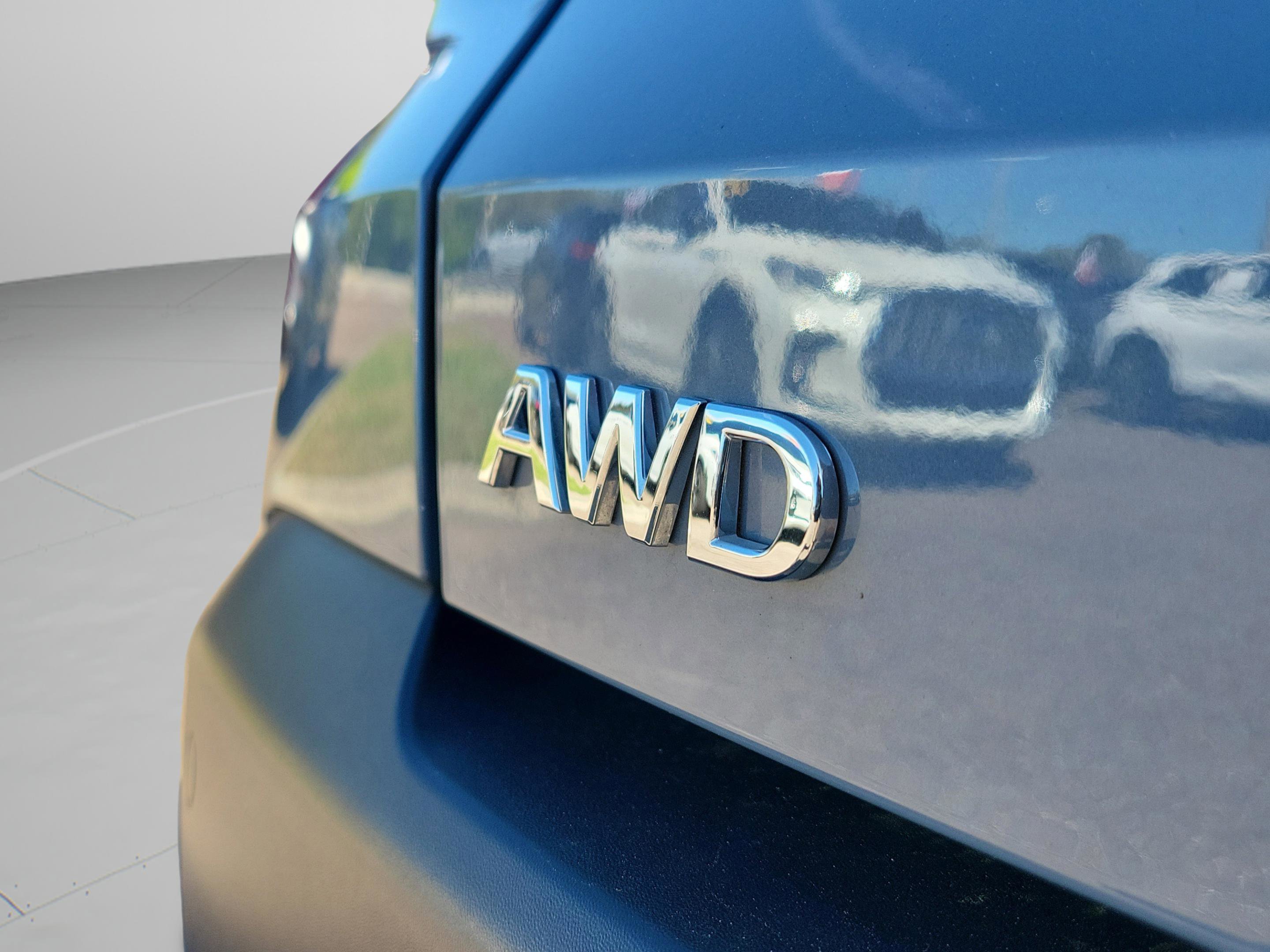 Certified 2025 INFINITI QX55 Luxe w/ Cargo Package image 6