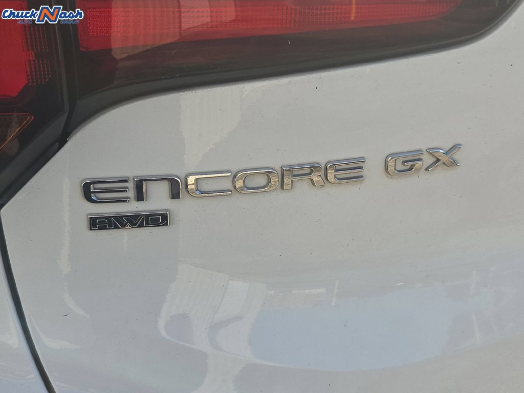 Used 2025 Buick Encore GX Preferred AWD/4WD image 8