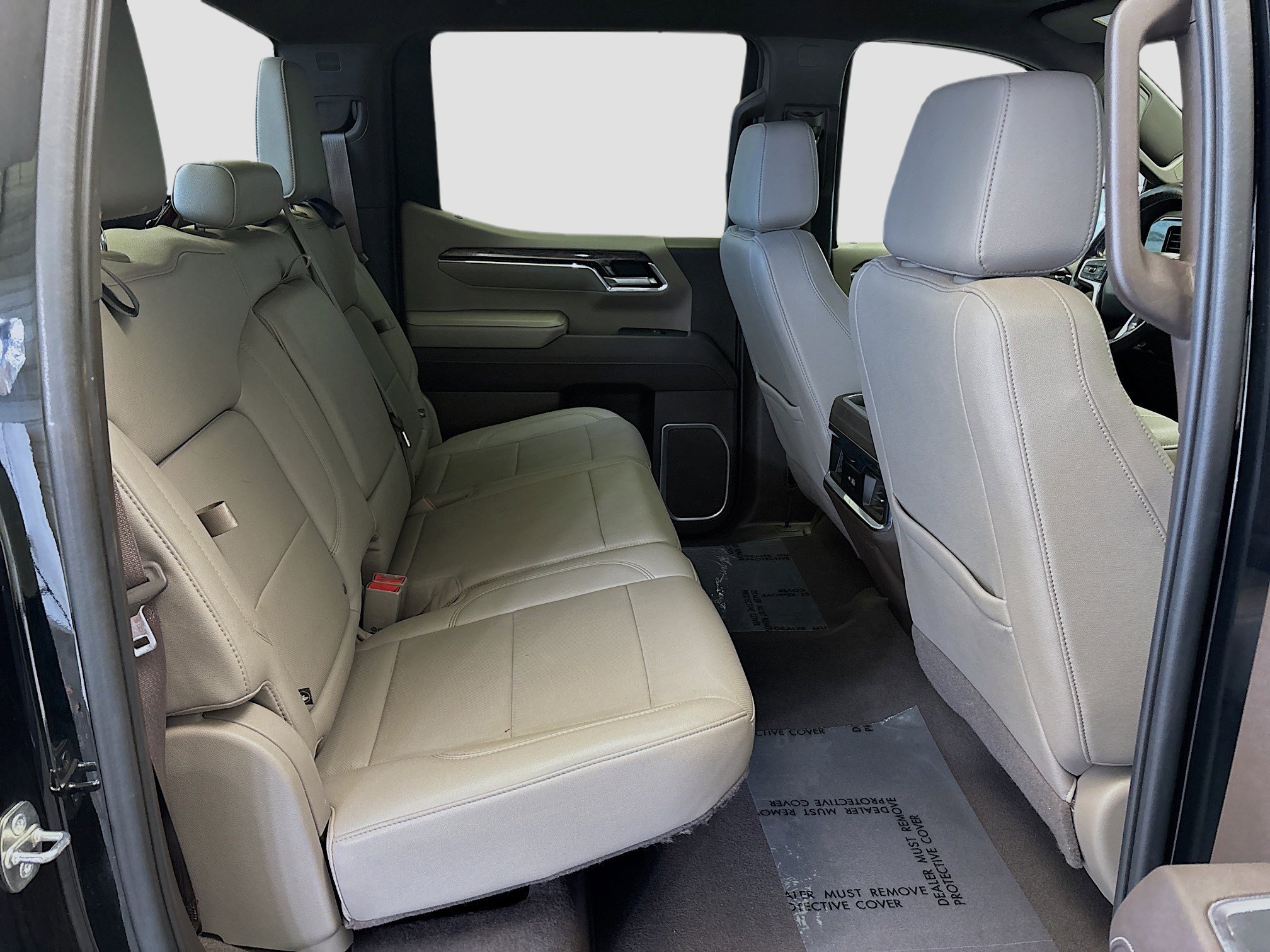 Used 2023 Chevrolet Silverado 1500 LTZ AWD/4WD image 16