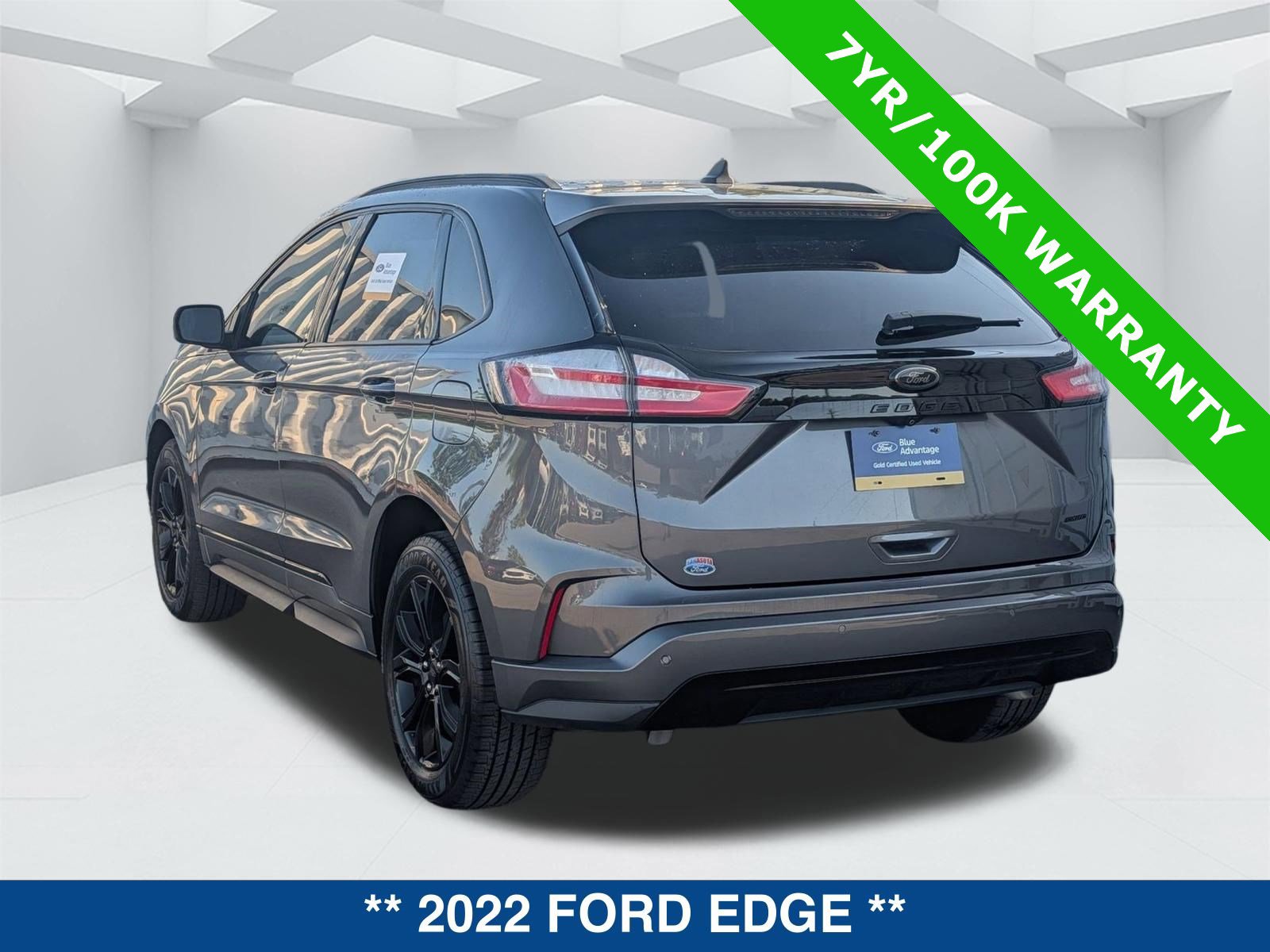 Certified 2022 Ford Edge SE w/ Black Appearance Package image 6