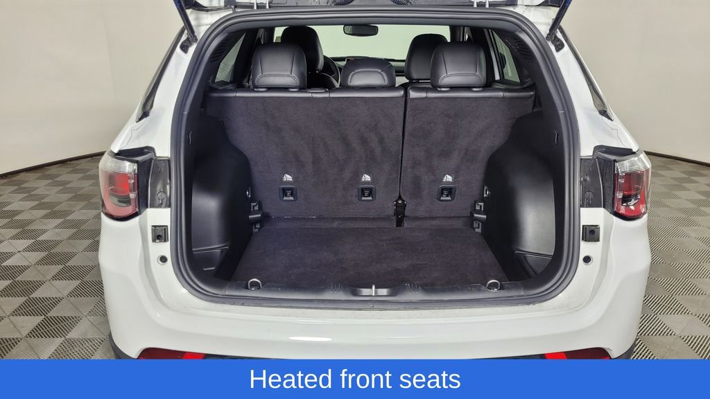 Used 2024 Jeep Compass Latitude image 10