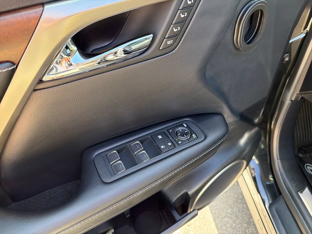 Used 2021 Lexus RX 450hL AWD w/ Premium Package image 22