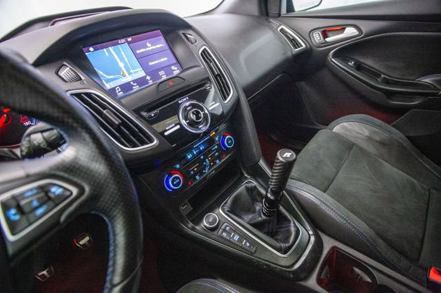 Used 2016 Ford Focus RS image 50