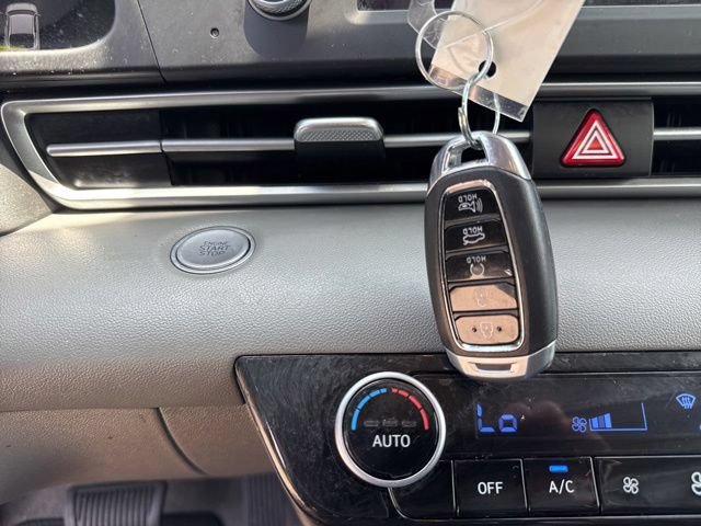 Used 2023 Hyundai Elantra SEL FWD image 33