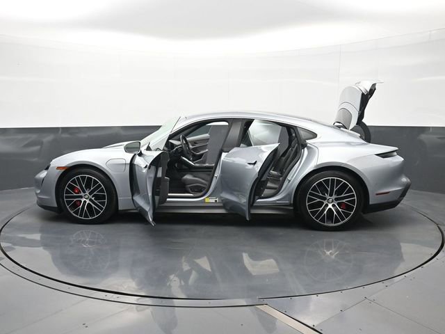 Certified 2022 Porsche Taycan 4S image 30