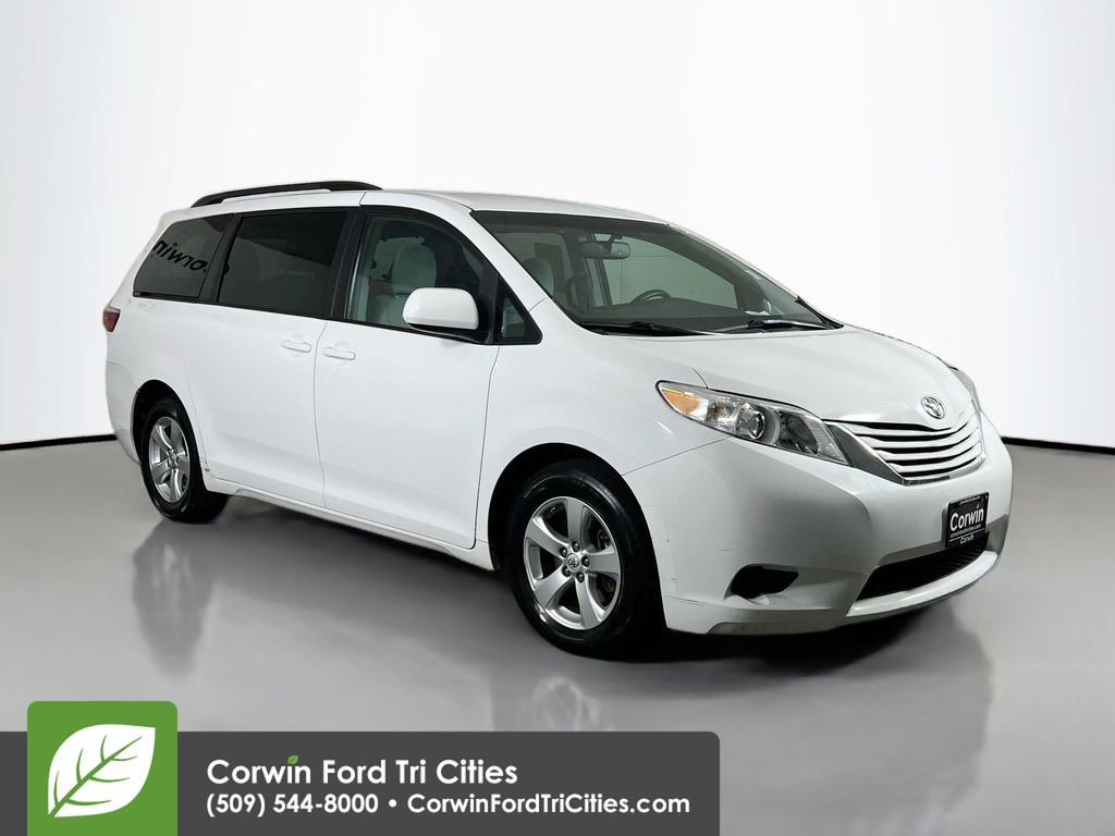 Used 2016 Toyota Sienna LE 360° Tour