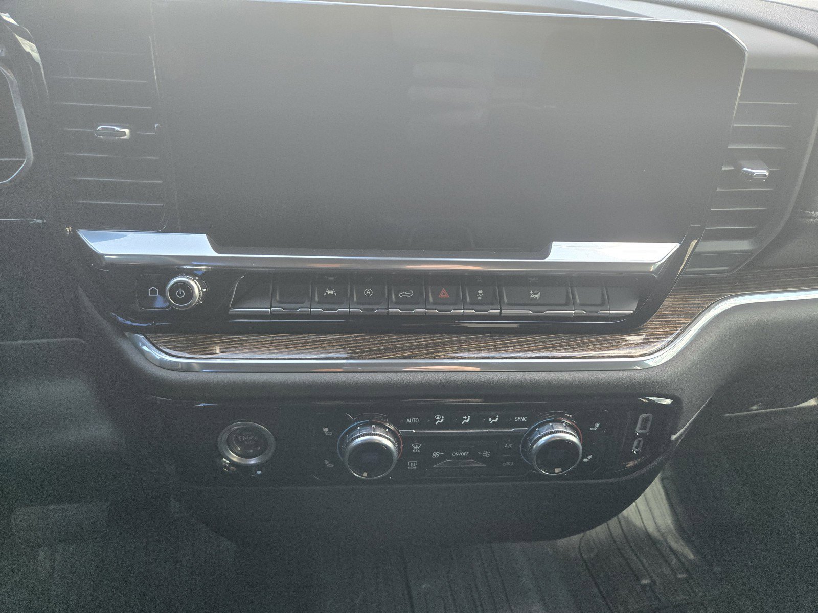 Used 2024 GMC Sierra 1500 Elevation AWD/4WD image 13