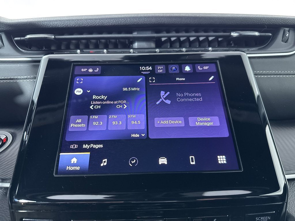 Used 2025 Jeep Grand Cherokee Altitude AWD/4WD image 16