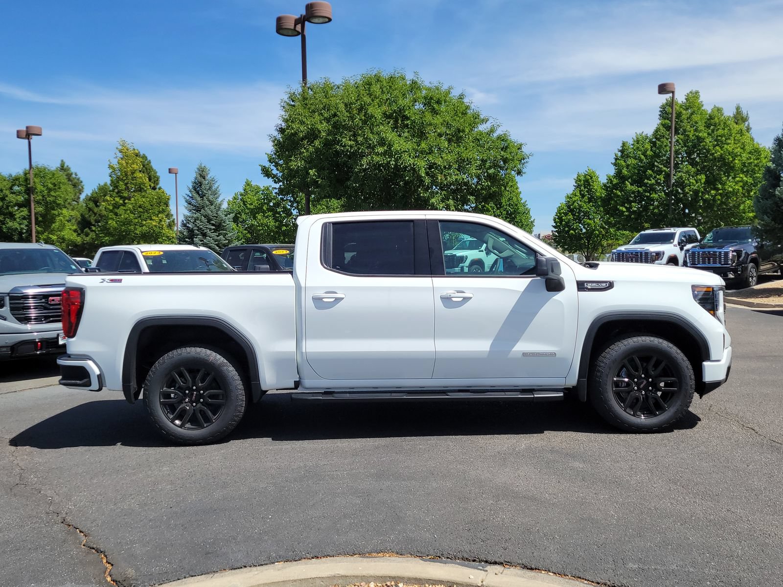 New 2026 GMC Sierra 1500 Elevation w/ X31 Off-Road Package AWD/4WD image 2