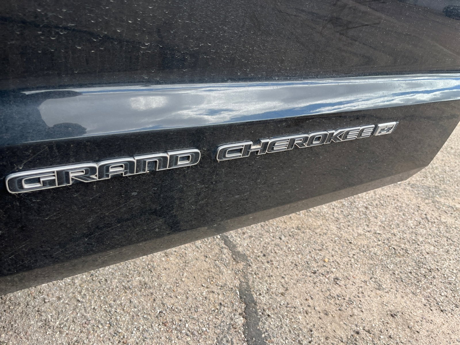 Certified 2022 Jeep Grand Cherokee Laredo E image 23