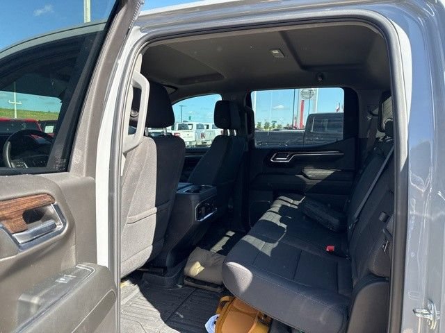 Used 2024 GMC Sierra 1500 Elevation w/ Preferred Package AWD/4WD image 12
