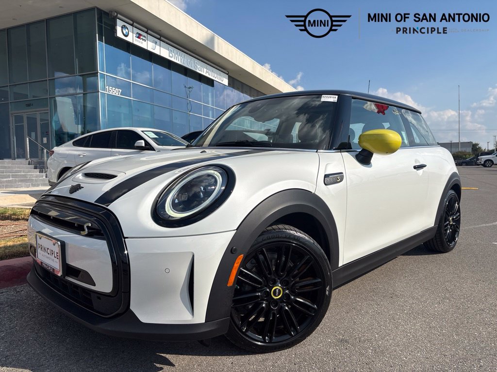 Certified 2024 MINI Cooper SE FWD image 1