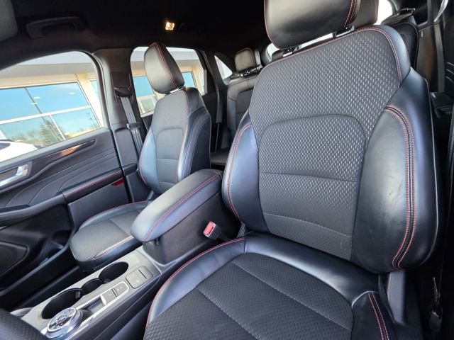 Used 2025 Ford Escape ST-Line image 24