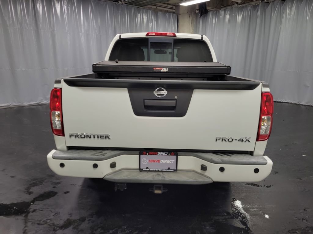 Used 2018 Nissan Frontier PRO-4X image 8
