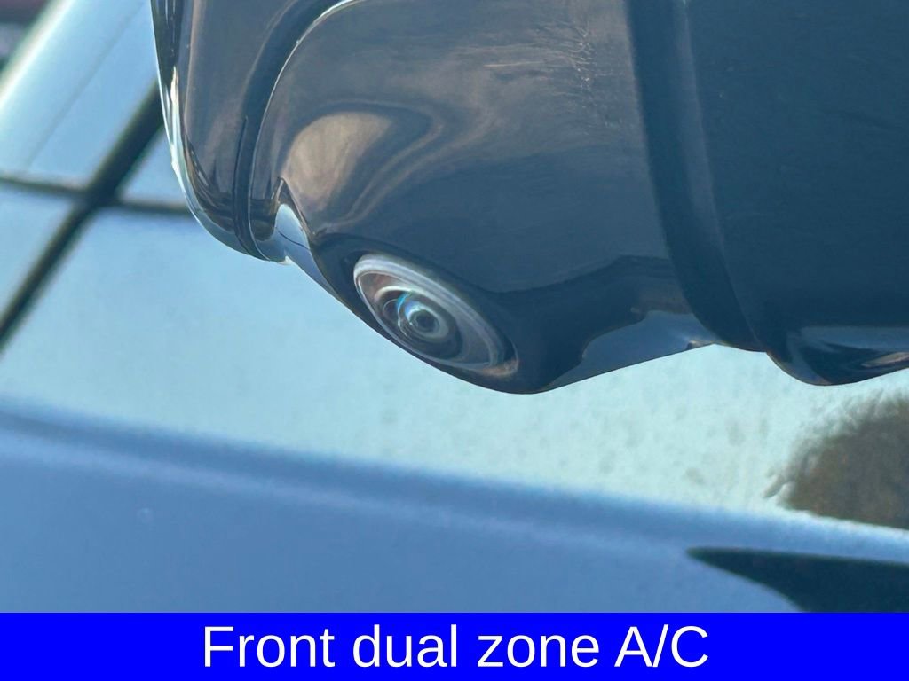 Used 2025 Land Rover Defender 110 S image 17