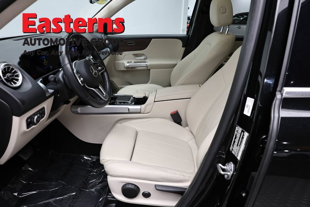 Used 2022 Mercedes-Benz GLB 250 4MATIC image 9