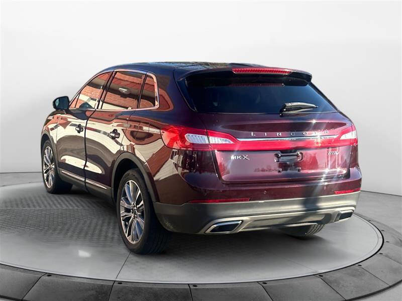 Used 2018 Lincoln MKX Reserve w/ Lincoln MKX Climate Package image 3