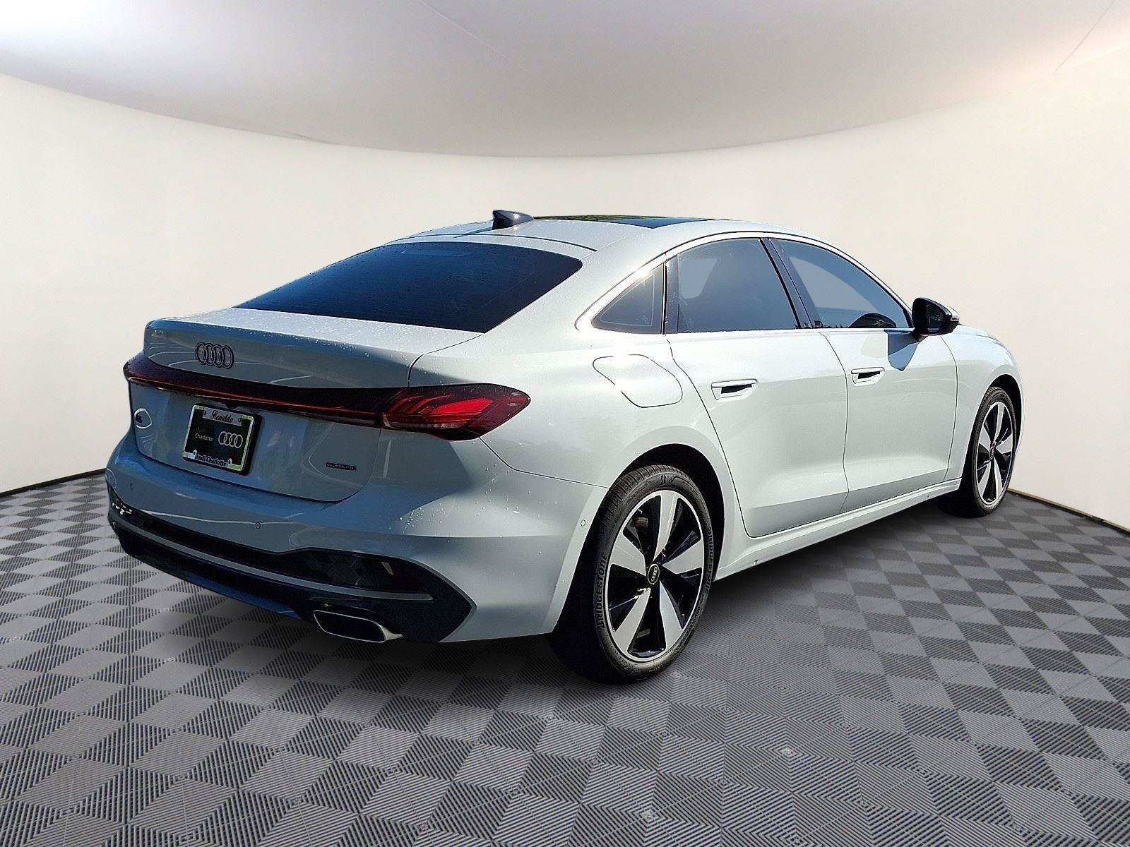 Used 2025 Audi A5 2.0T Premium Plus w/ Premium Plus AWD/4WD image 6