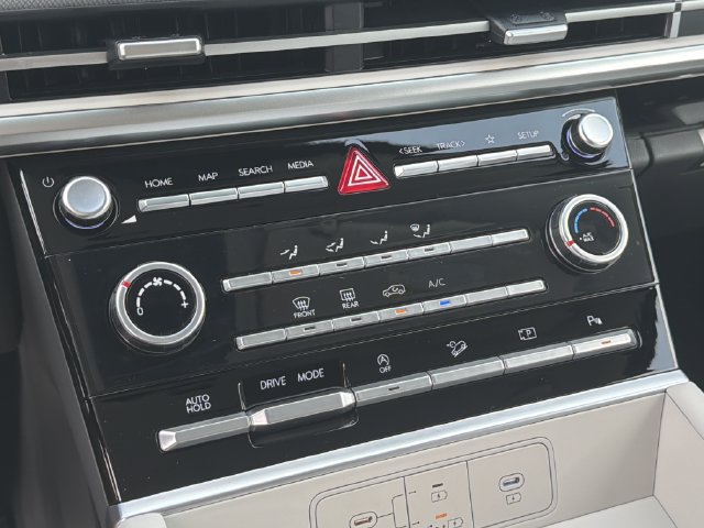 New 2026 Hyundai Santa Fe SE FWD image 33