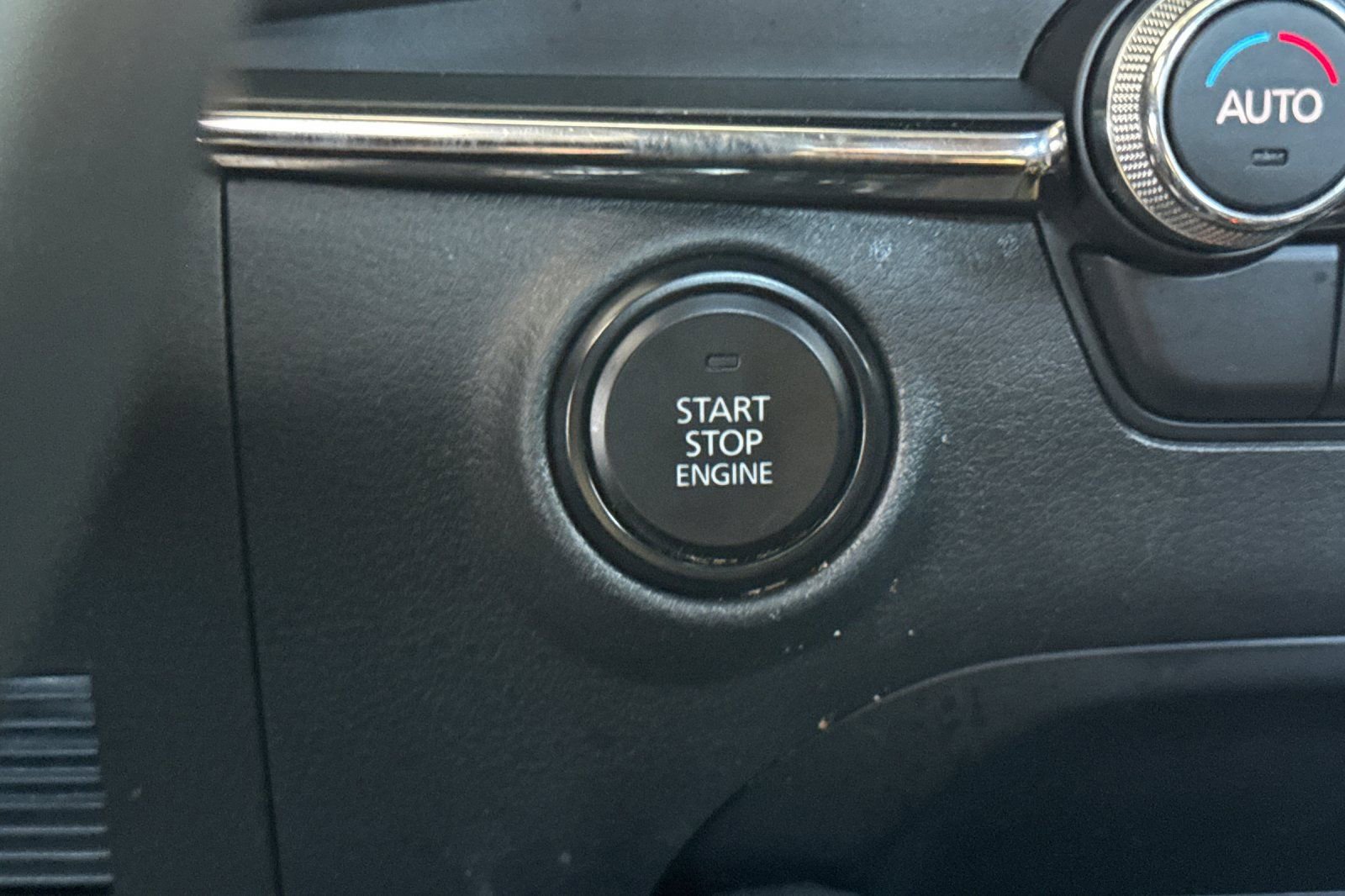 Used 2023 MAZDA MAZDA3 s FWD image 24