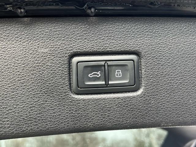 Used 2022 Audi Q7 2.0T Premium Plus image 13
