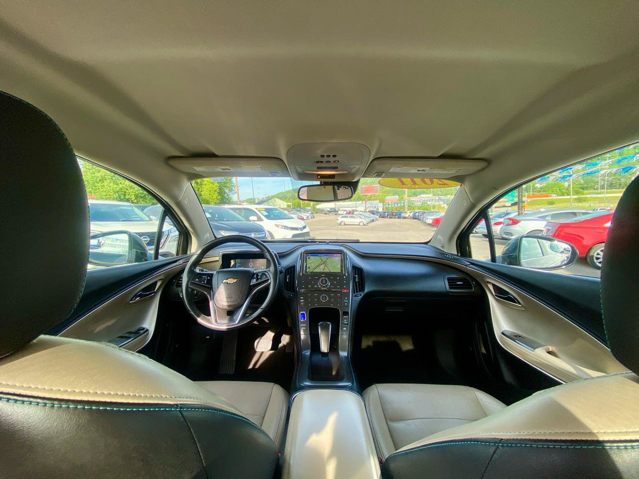 Used 2011 Chevrolet Volt Premium FWD image 14
