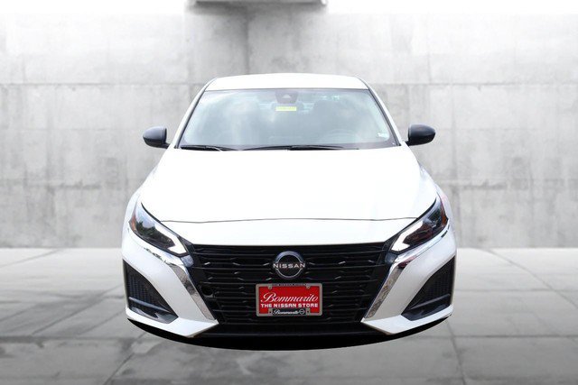 Certified 2025 Nissan Altima 2.5 SV FWD image 4