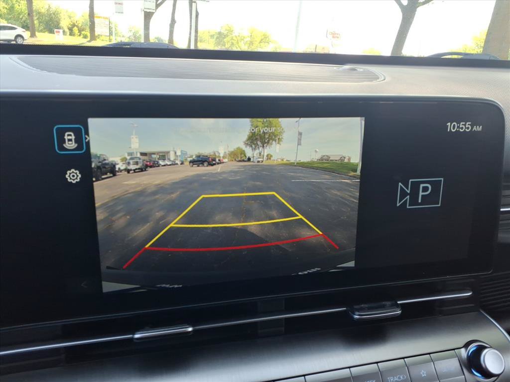 Used 2025 Hyundai Kona SEL AWD/4WD image 10
