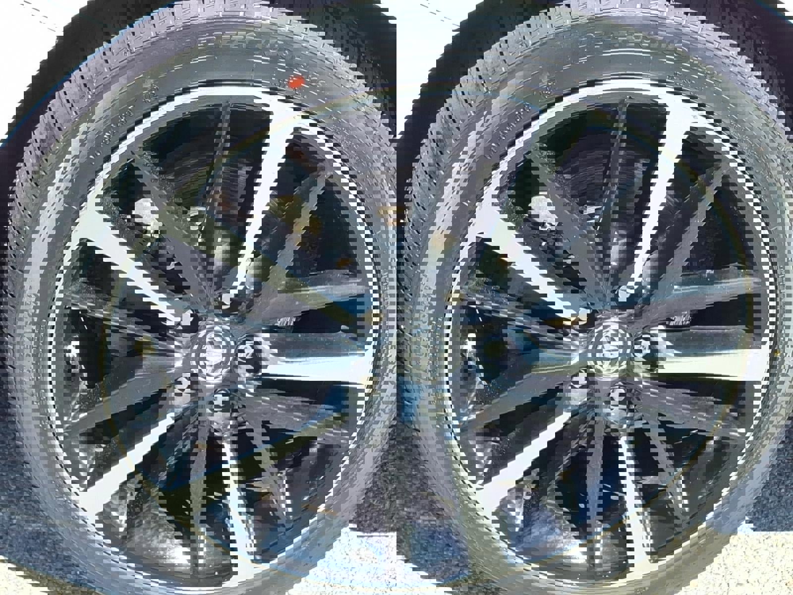 Used 2018 Toyota Camry XSE image 5