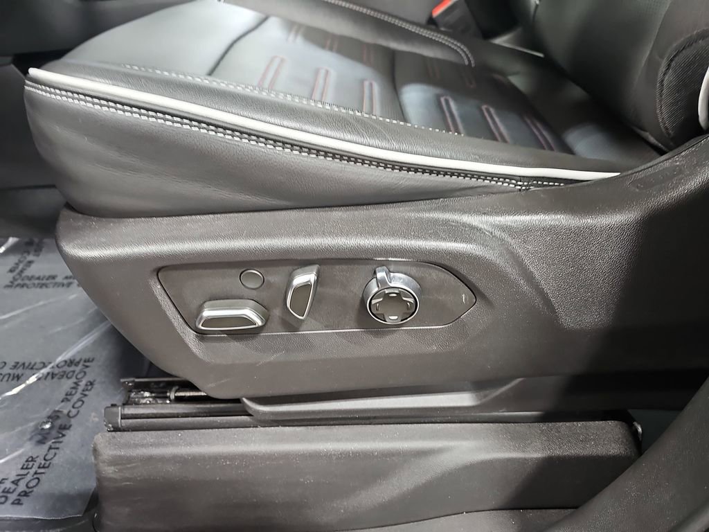 Used 2024 GMC Sierra 1500 AT4X image 34