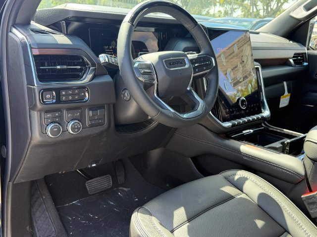 New 2027 GMC Yukon Denali w/ Denali Reserve Package AWD/4WD image 14