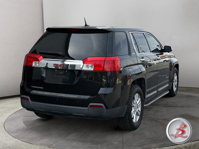Used 2011 GMC Terrain SLE FWD image 4