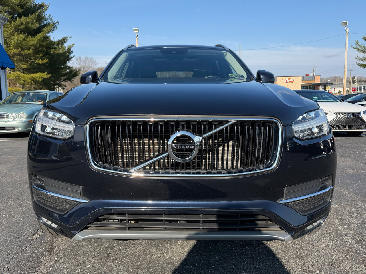 Used 2019 Volvo XC90 T6 Momentum w/ Protection Package Premier image 2