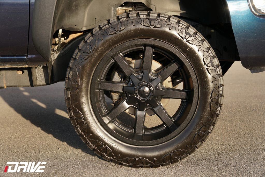 Used 2007 GMC Sierra 3500 SLT w/ Skid Plate Package image 14