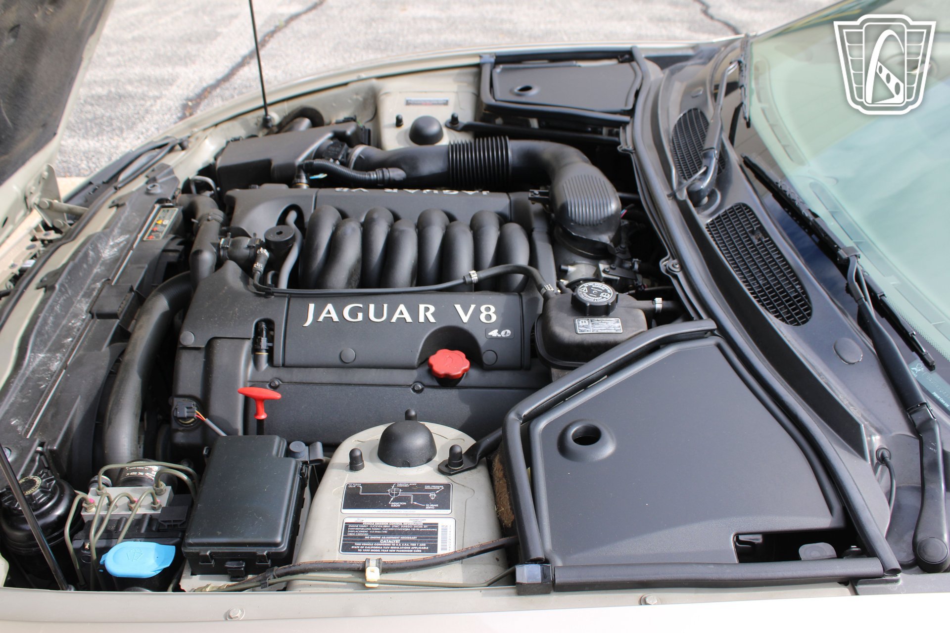 Used 1999 Jaguar XK8 Convertible RWD image 10