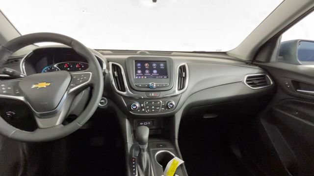Used 2024 Chevrolet Equinox LT FWD image 16