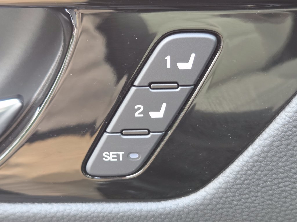 Certified 2025 Honda CR-V Sport Touring image 13