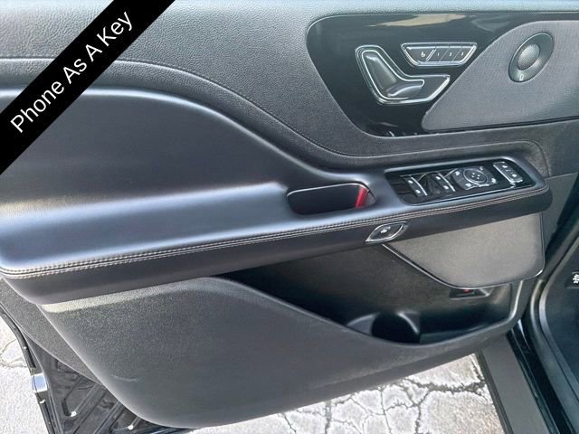 Used 2023 Lincoln Aviator Reserve w/ Equipment Group 201A image 16