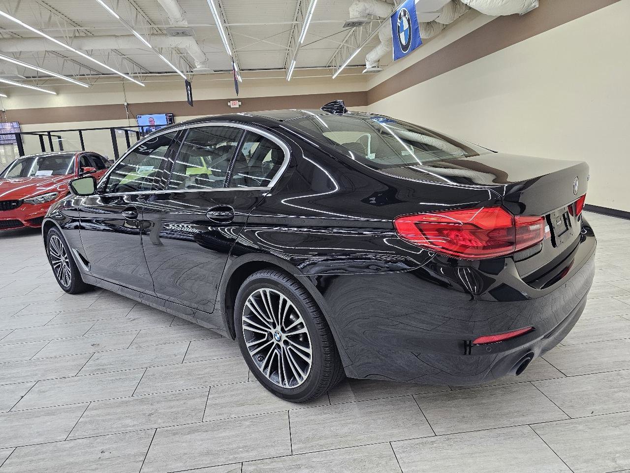 Used 2020 BMW 530i w/ Convenience Package RWD image 9