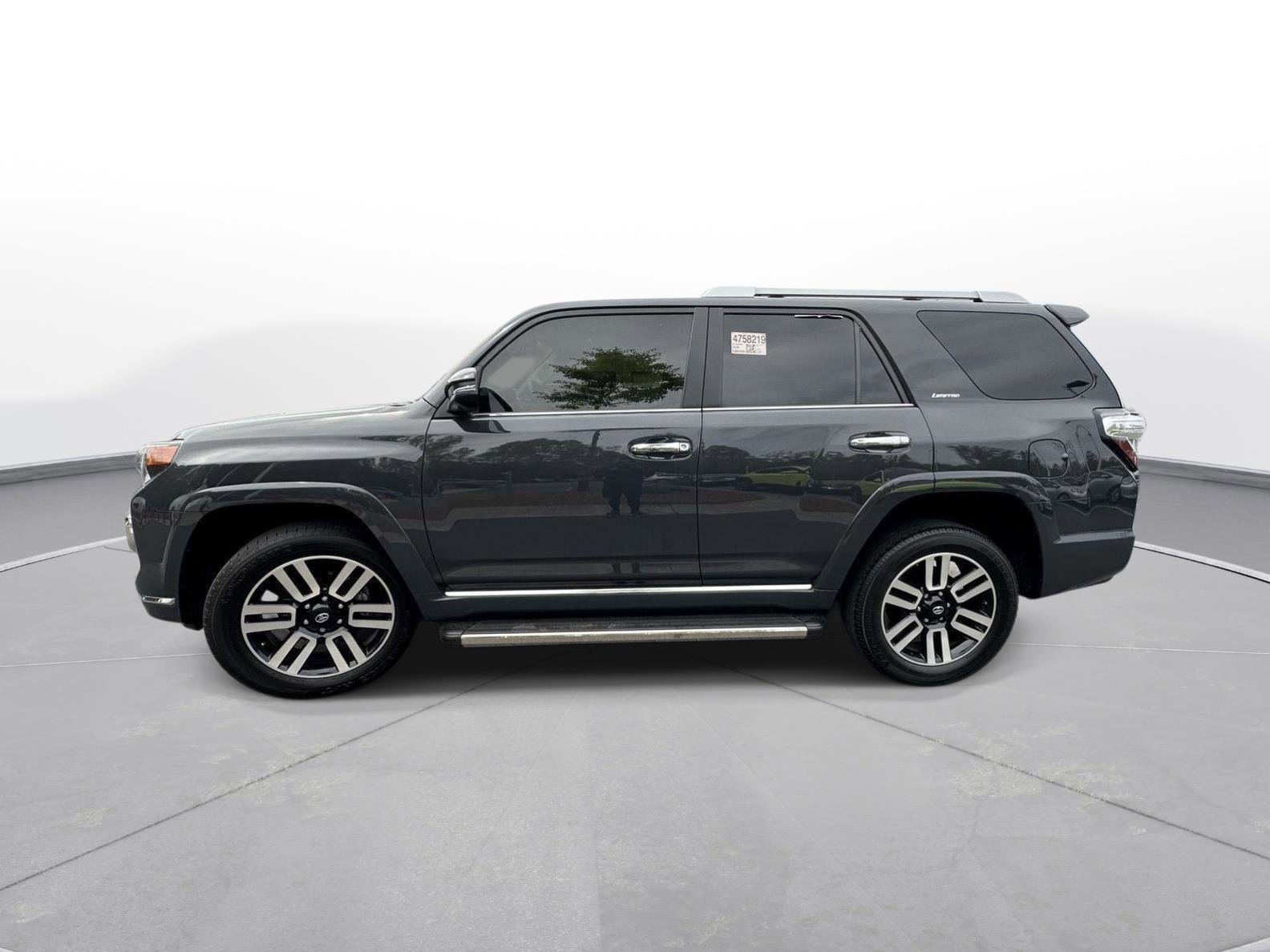 Used 2024 Toyota 4Runner Limited image 9