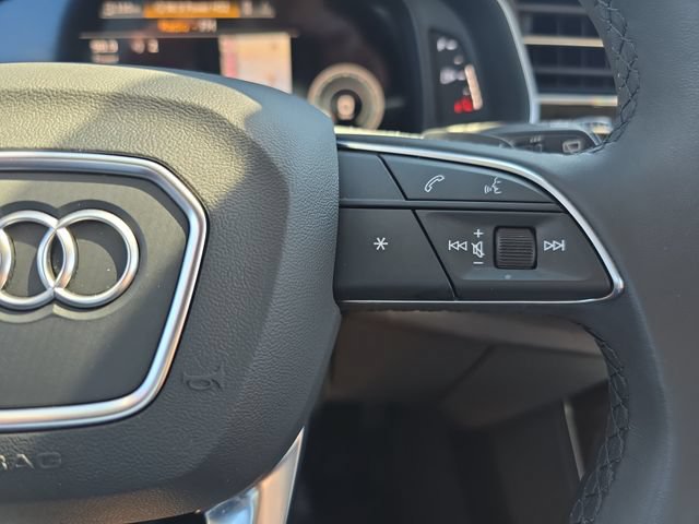 Used 2022 Audi Q8 Prestige AWD/4WD image 21