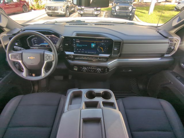 Used 2023 Chevrolet Silverado 1500 LT AWD/4WD image 17