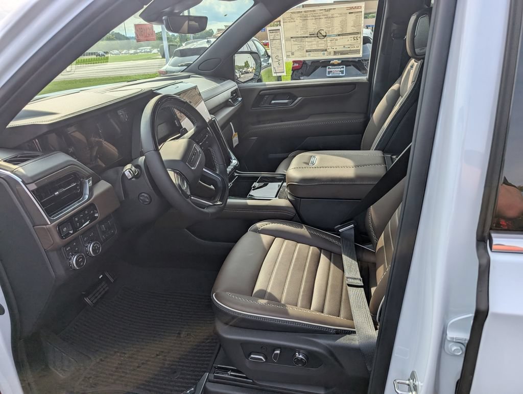 New 2026 GMC Yukon XL Denali Ultimate AWD/4WD image 14